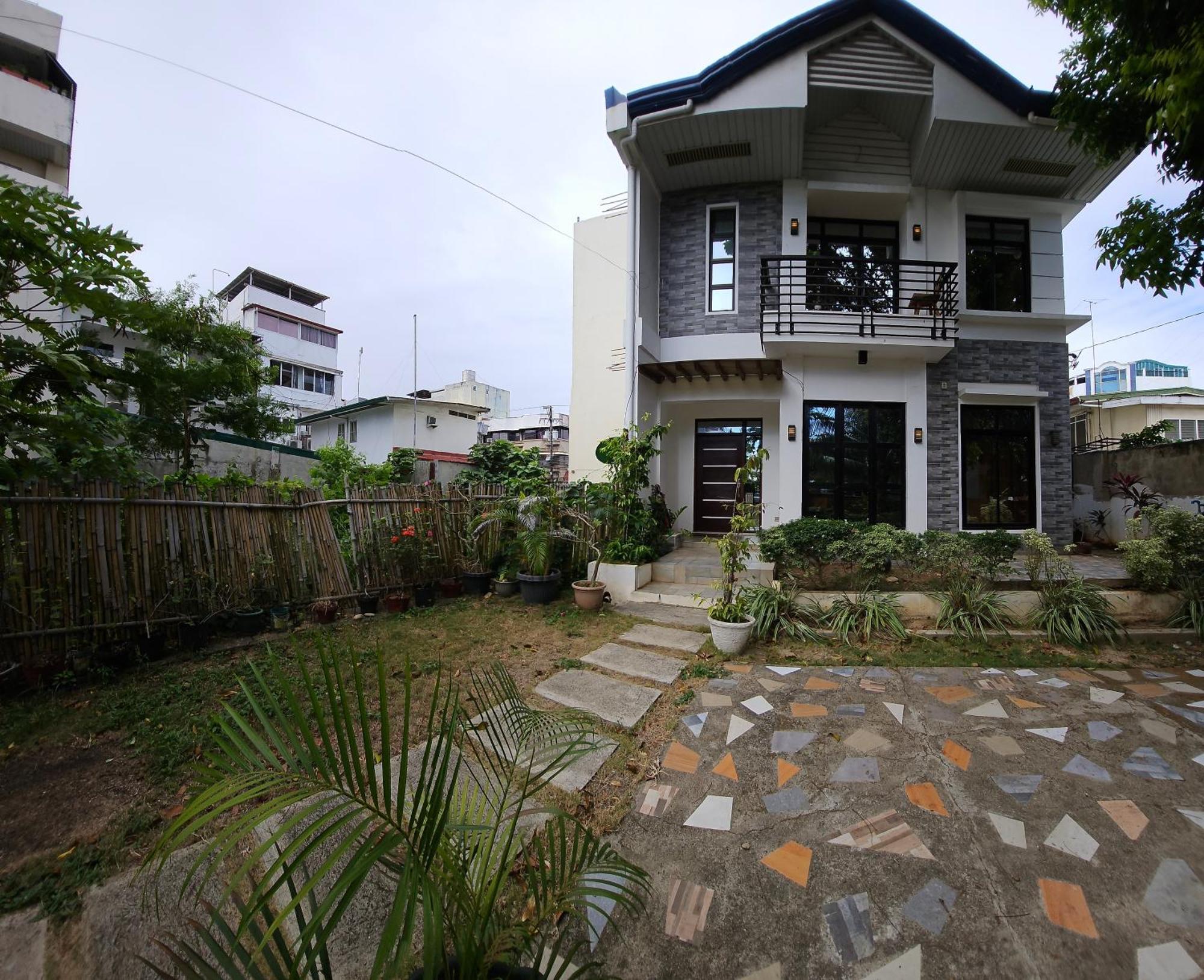 Andrew N Sophia'S Guest House Puerto Princesa Εξωτερικό φωτογραφία